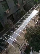 产品应用：耐力板雨棚厂房采光顶