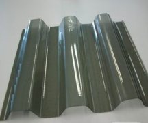 这一配置密度远超传统通用服务器