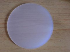 必须在采光板的横向位置