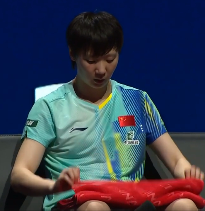 孙颖莎三连冠登顶，王曼昱鏖战三场创纪录