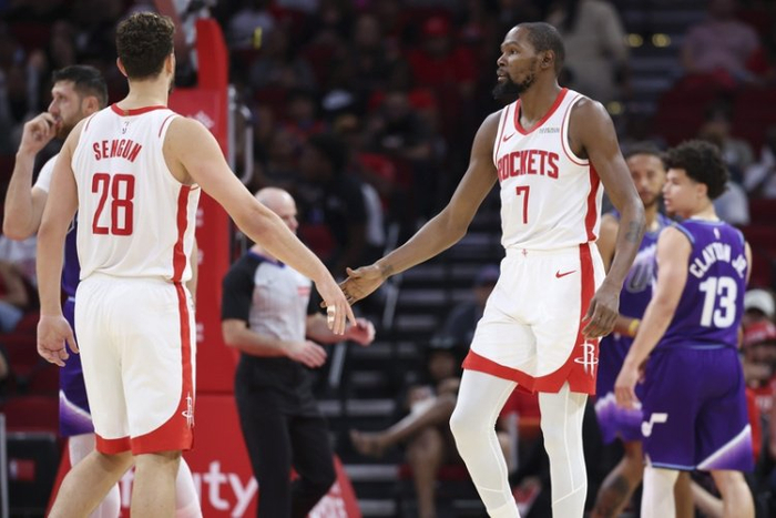 火箭逆袭：7连胜扭转颓势 伊森复苏成关键转折